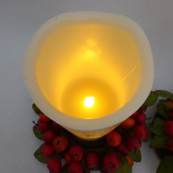 9” CHRISTMAS HOLIDAY CRANBERRY WREATH CANDLE HOLDER CENTERPIECE SET - Picture 12 of 15